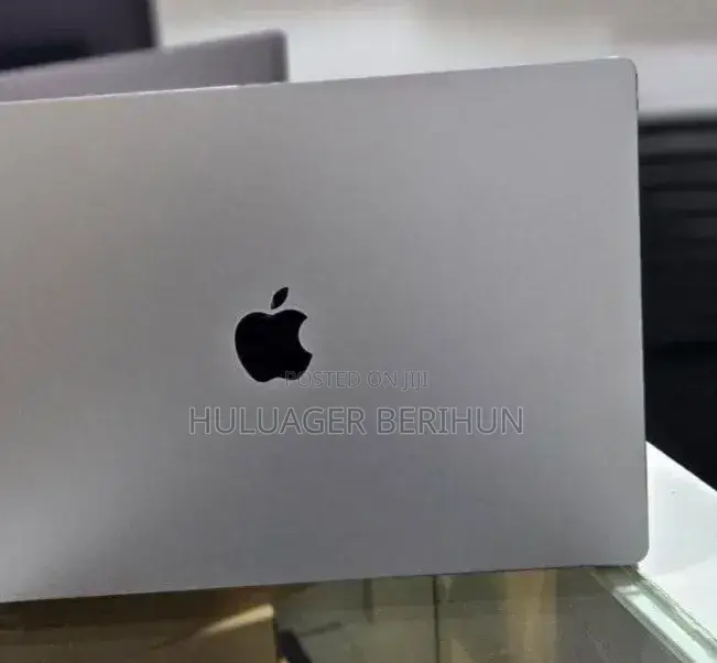 New Laptop Apple MacBook Pro 2021 M1 32GB Apple M1 SSD 1T