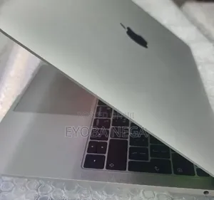 Laptop Apple MacBook Air 2018 8GB Intel Core i5 SSD 128GB