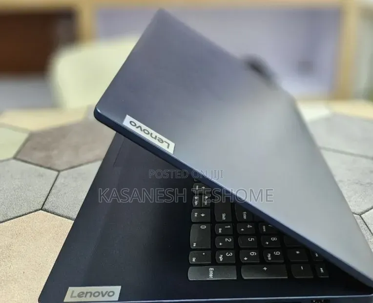 New Laptop Lenovo Ideapad 3 8GB AMD Ryzen 5 SSD 512GB