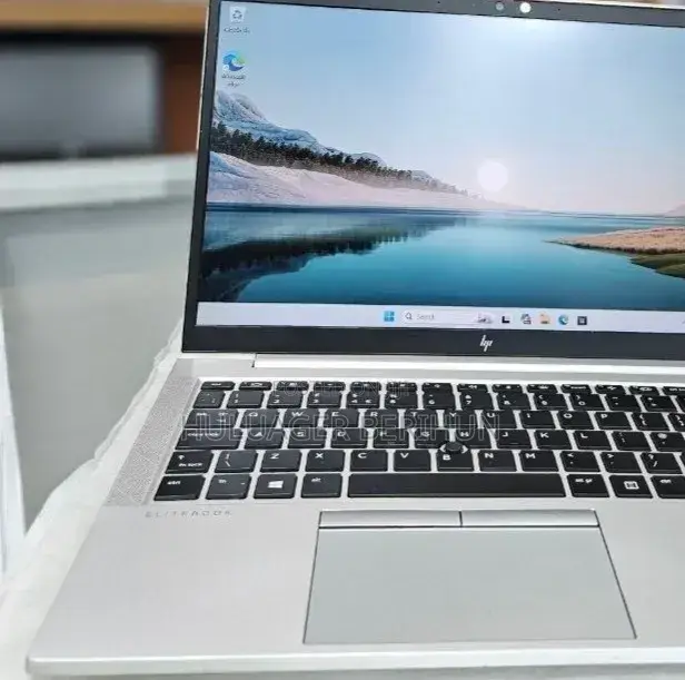 New Laptop HP EliteBook 840 G8 16GB Intel Core i7 SSD 512GB
