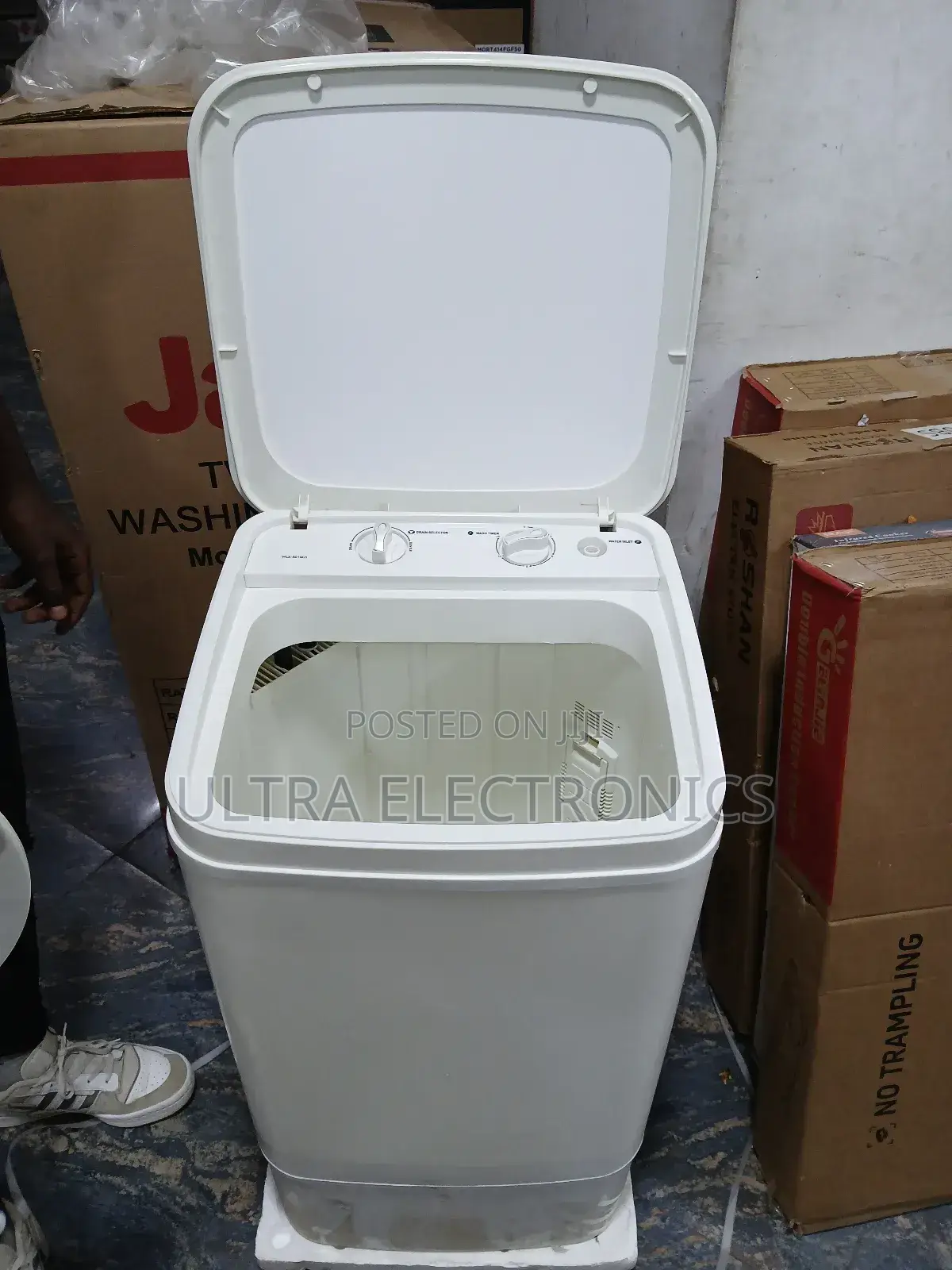 7kg Semi-Automatic Washing Machine, Typically Featuring a Top-