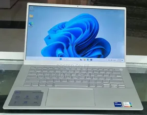 New Laptop Dell Inspiron 14 8GB Intel Core i7 SSD 512GB