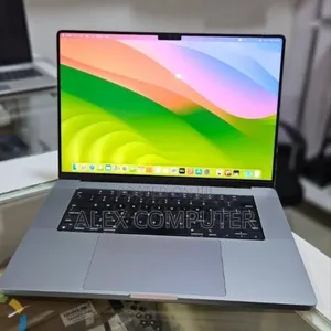 New Laptop Apple MacBook Pro M1 32GB Apple M1 Pro SSD 1T