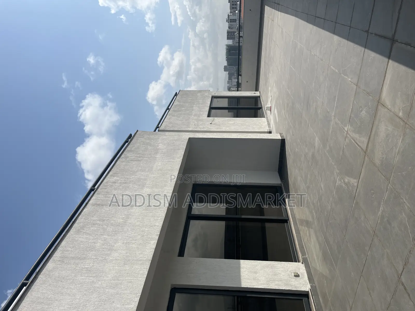 Furnished 3bdrm Apartment in Bamacon Realestate, Bole for sale