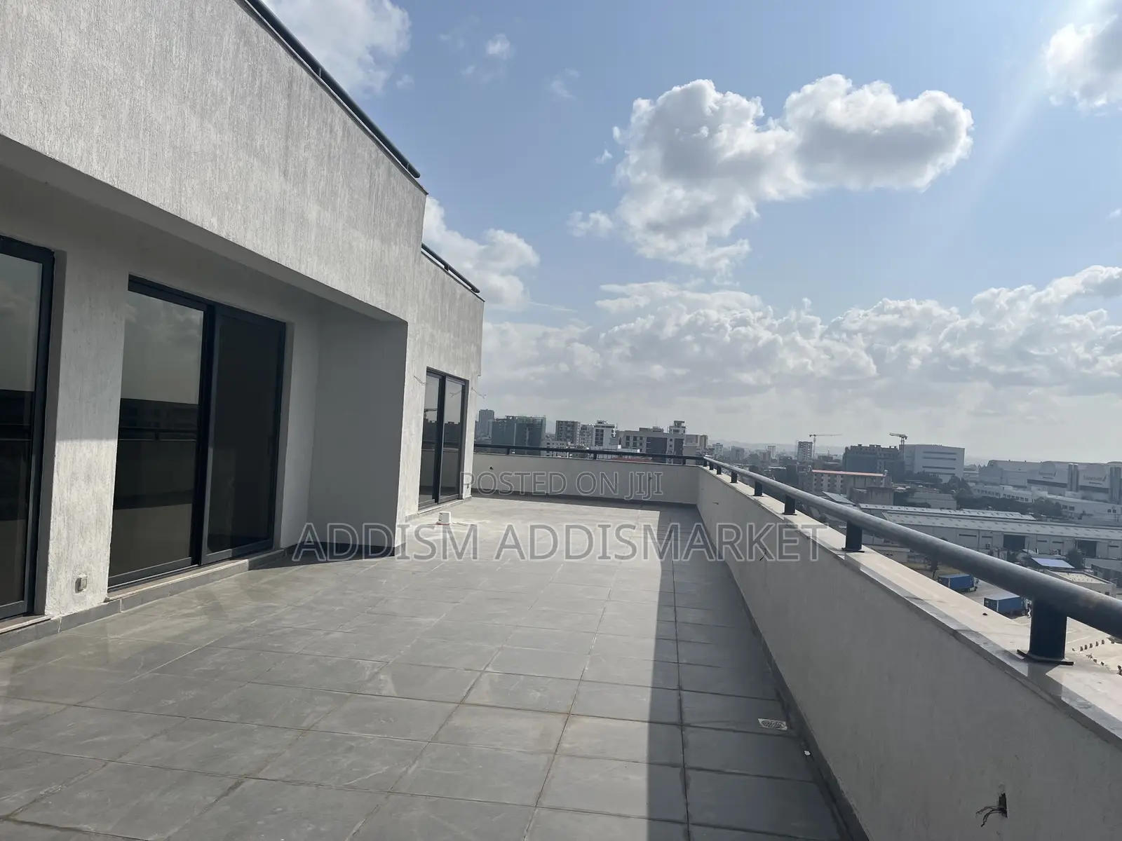 Furnished 3bdrm Apartment in Bamacon Realestate, Bole for sale