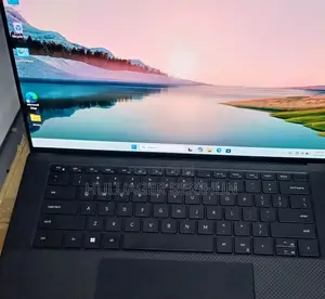 New Laptop Dell XPS 15 16GB Intel Core i7 SSD 512GB