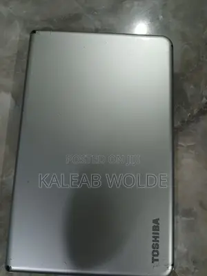 Laptop Toshiba 8GB Intel Core i3 HDD+SSD 500GB