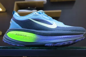 Nike Zoomx Gore-Tex Original Running Shoes – Ultra Comfort Edition