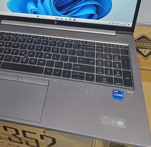 New Laptop HP ZBook 14 16GB Intel Core i7 SSD 512GB