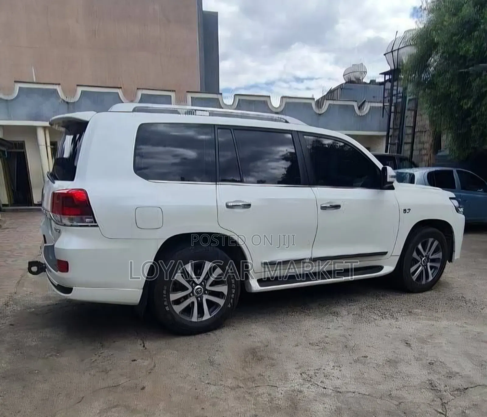 Toyota Land Cruiser 2020 White
