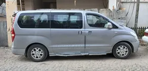 Hyundai Starex 2012 Grey