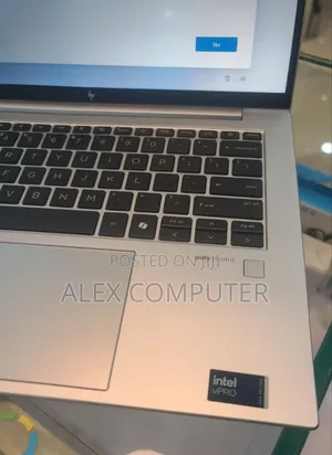 New Laptop HP EliteBook 840 G11 16GB Intel Core Ultra 7 SSD 512GB