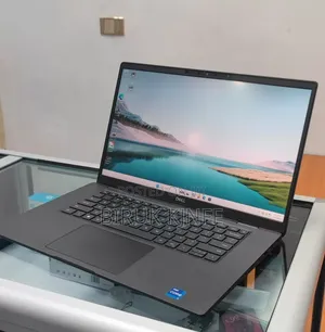 New Laptop Dell Latitude 5310 32GB Intel Core i7 SSD 512GB