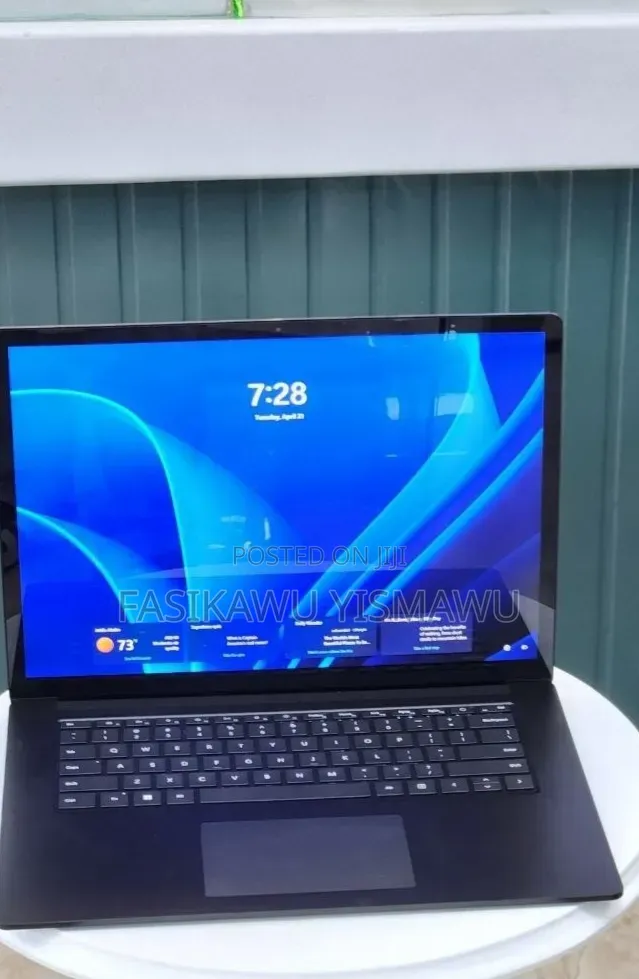 New Laptop Microsoft Surface Laptop 4 16GB Intel Core i7 SSD 256GB