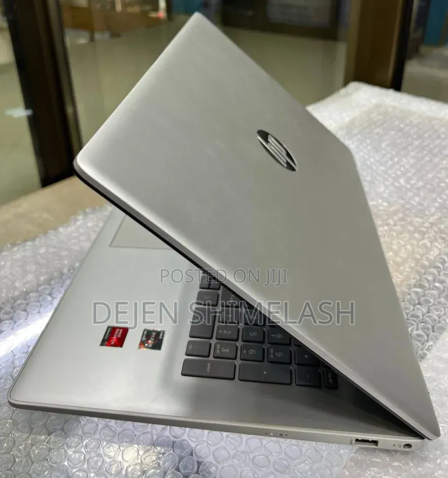 New Laptop HP Pavilion 15 8GB Intel Core i5 SSD 512GB