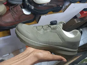 Tishert Shoes