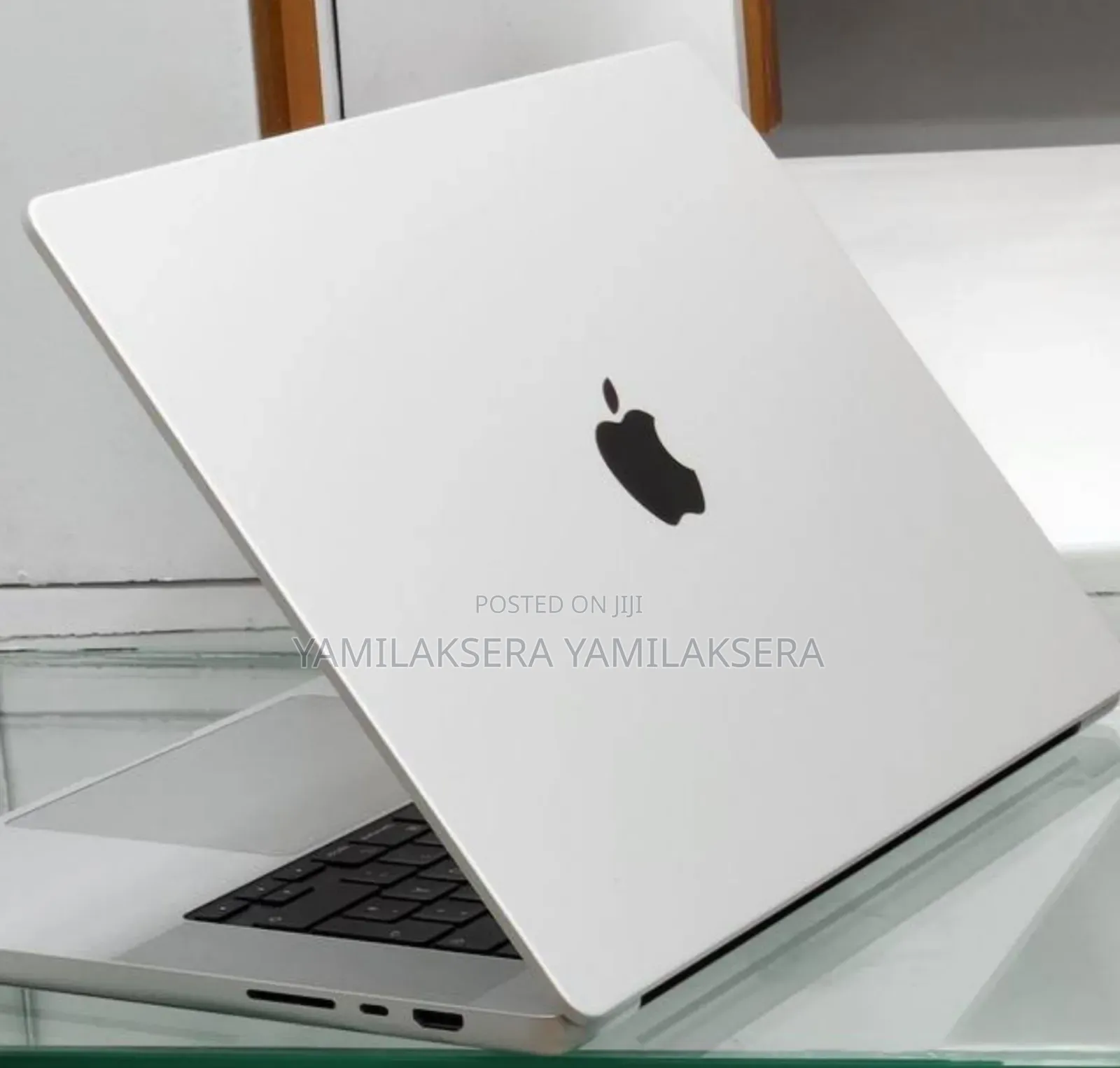 New Laptop Apple MacBook Pro M1 16GB Apple M1 Pro SSD 512GB