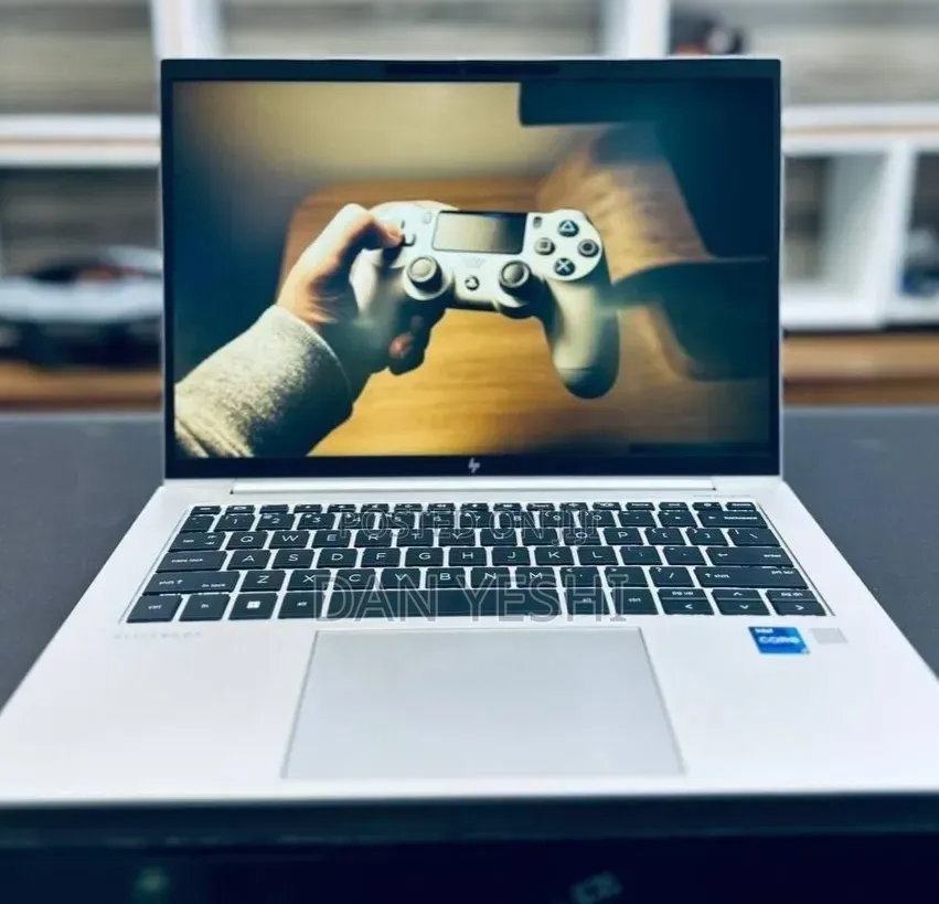 New Laptop HP EliteBook 840 G10 16GB Intel Core i7 SSD 512GB