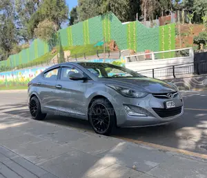 Hyundai Avante 2015 Gray
