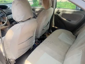 Toyota Platz 2005 Silver