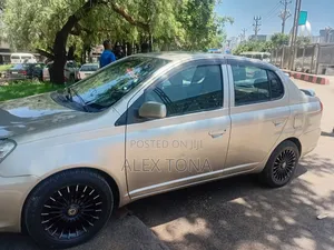 Toyota Platz 2005 Silver