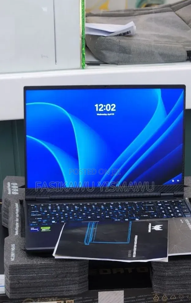 New Laptop Acer Predator Helios Neo 16 16GB Intel Core i9 SSD 1T