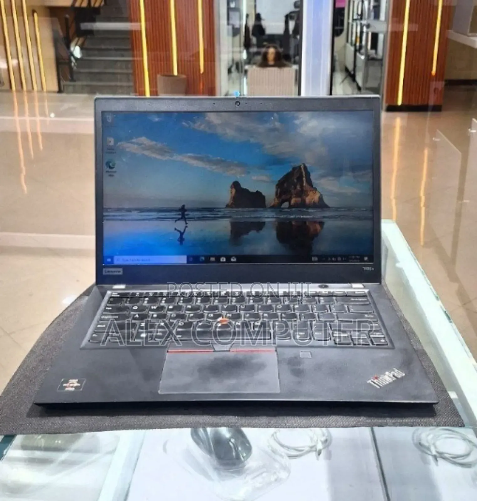 New Laptop Lenovo ThinkPad t495s 16GB AMD Ryzen 7 SSD 512GB