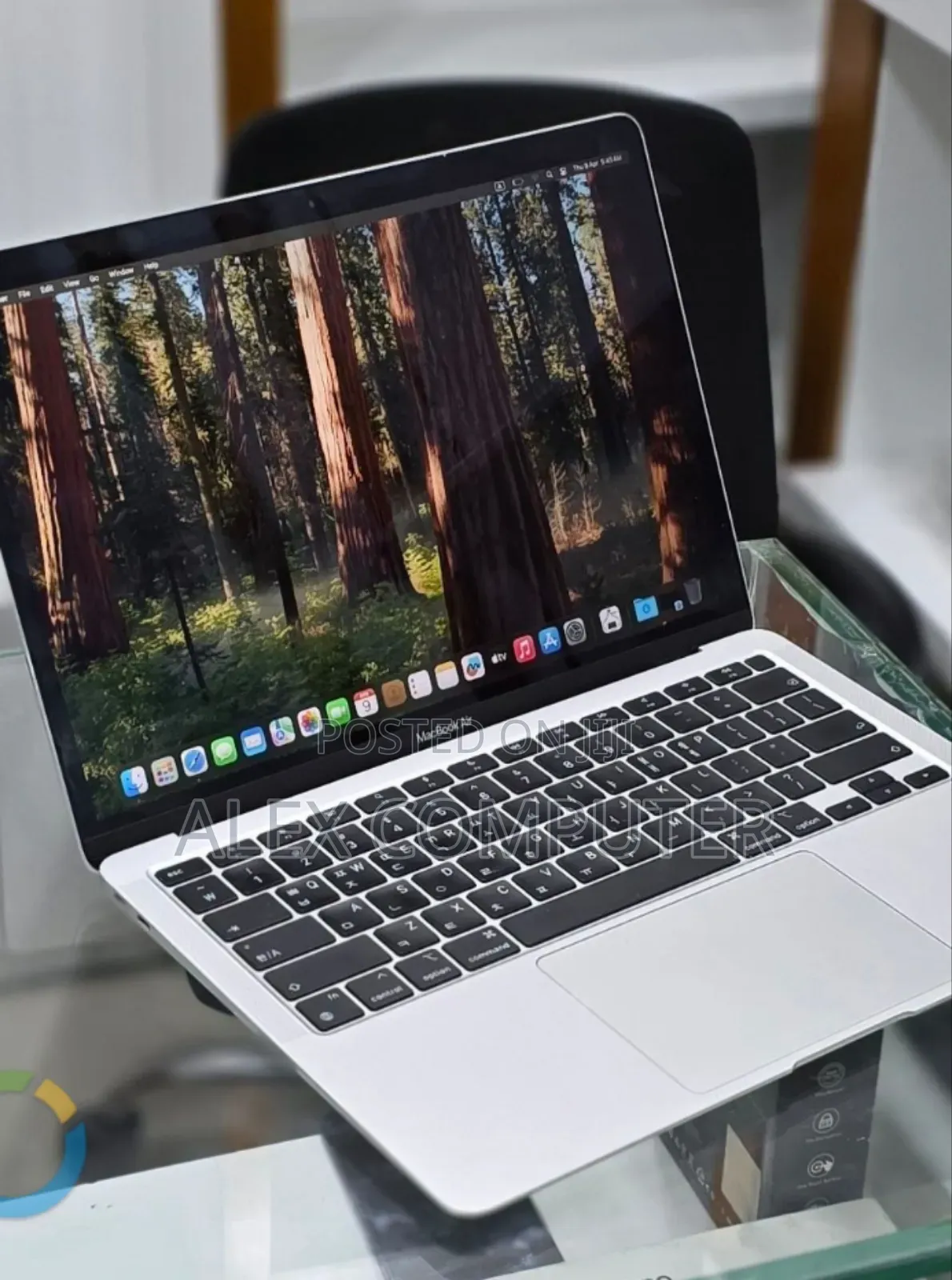 New Laptop Apple MacBook Air 2020 M1 16GB Apple M1 SSD 256GB
