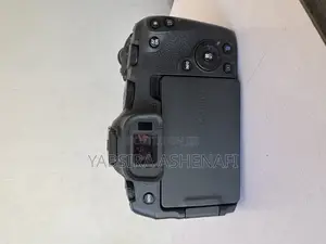 Canon R8 With 24-240mm Lens