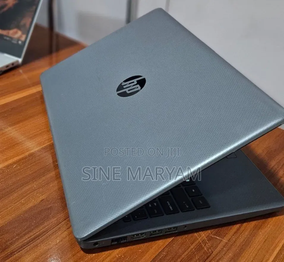 New Laptop HP 250 G7 8GB Intel Core i5 HDD 1T