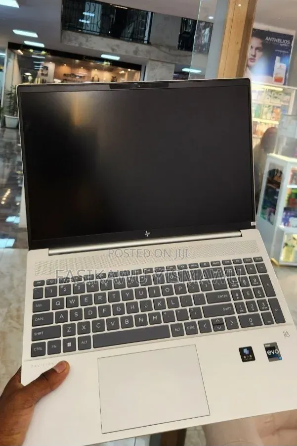 New Laptop HP Pavilion 15 16GB Intel Core i7 SSD 1T