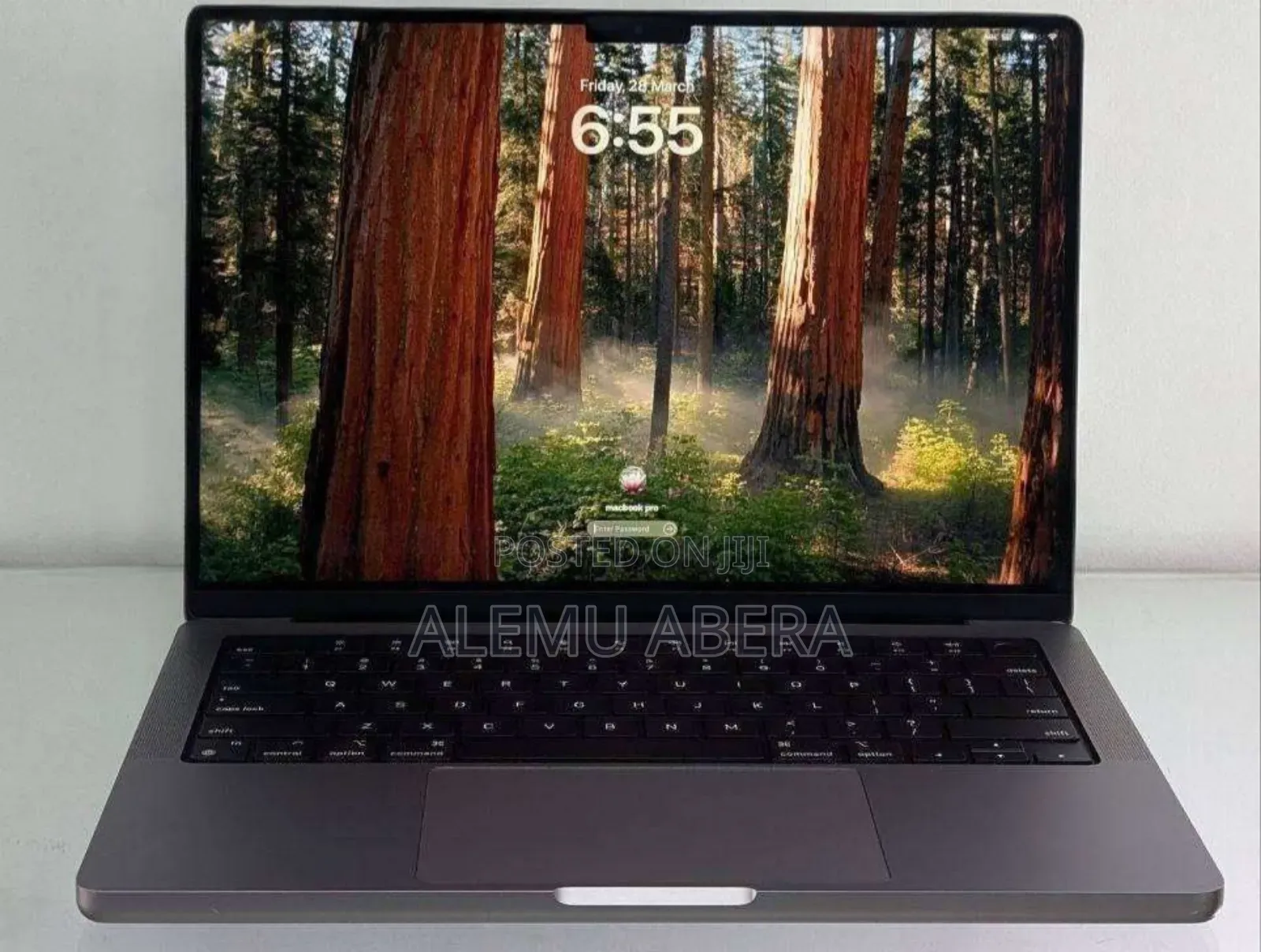 New Laptop Apple MacBook Pro M1 16GB Apple M1 Pro SSD 512GB