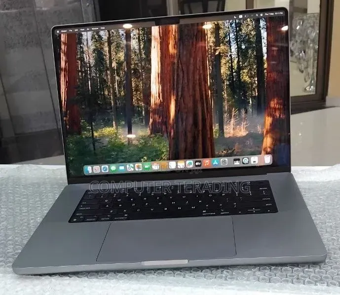 New Laptop Apple MacBook Pro 2021 M1 32GB Apple M1 Pro SSD 512GB