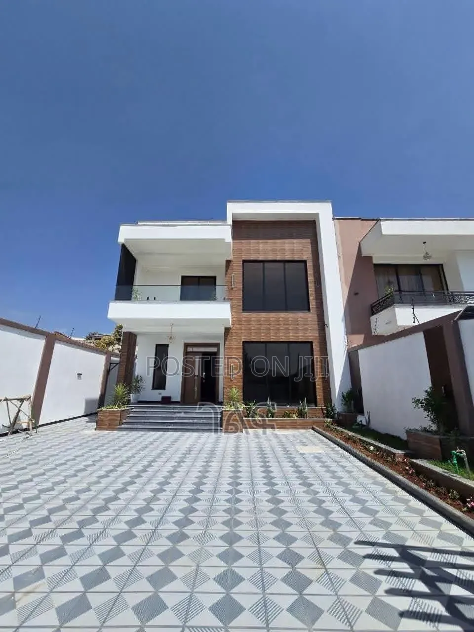 6bdrm House in የሚሸጥ እጅግ ዘመናዊ G+1 ፎቅ, Bole for sale