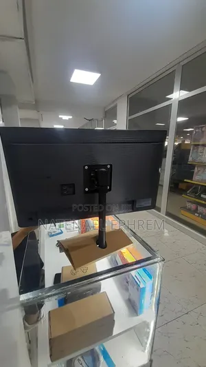 Samsung 32 Inch Monitor