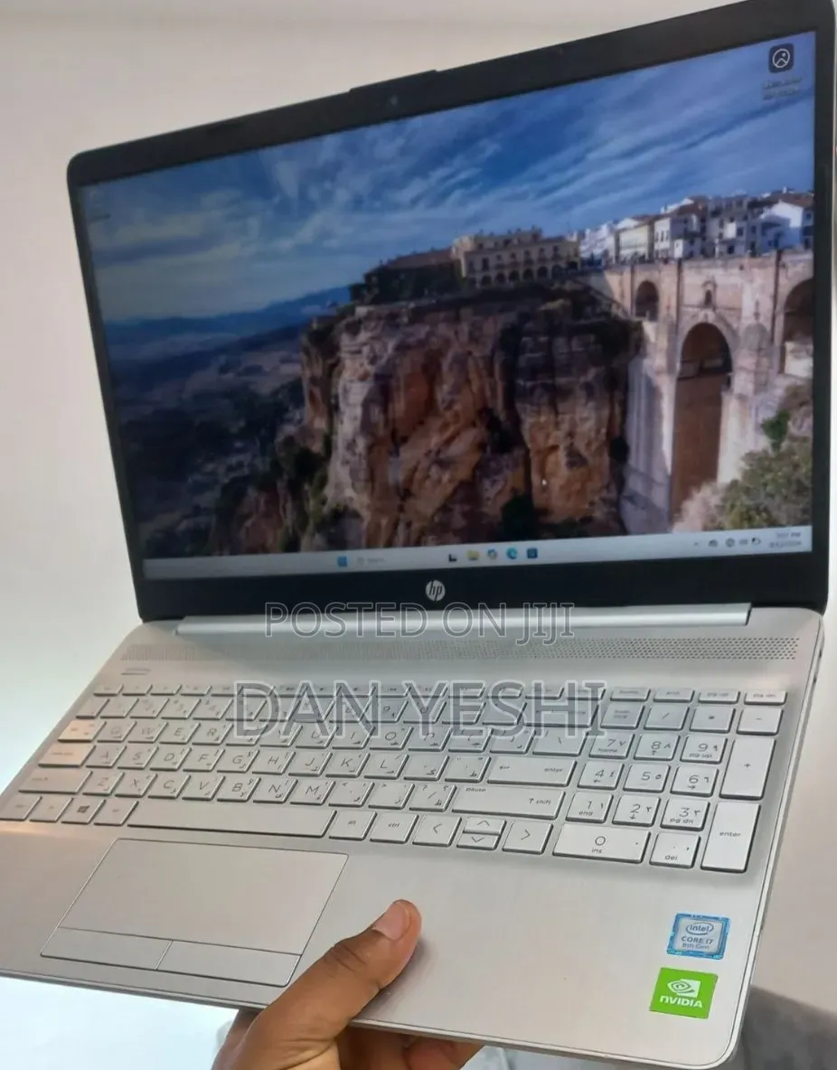 New Laptop HP Stream Notebook 8GB Intel Core i7 SSD 1T
