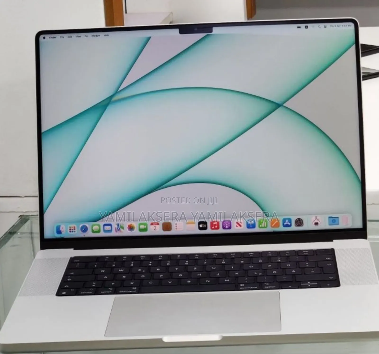New Laptop Apple MacBook Pro 2015 16GB Intel Core i7 SSD 512GB