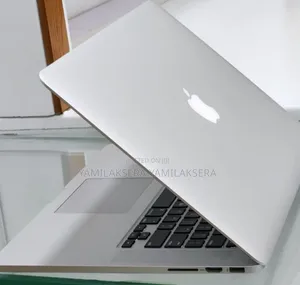 New Laptop Apple MacBook Pro 2015 16GB Intel Core i7 SSD 512GB