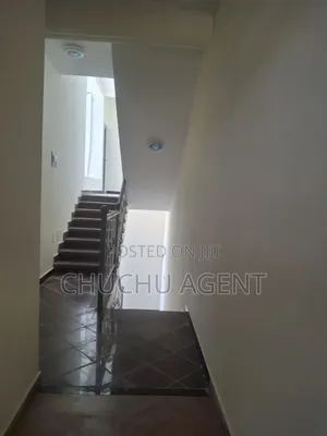 7bdrm House in Yeka for rent
