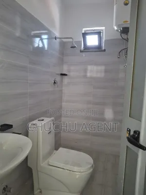 7bdrm House in Yeka for rent