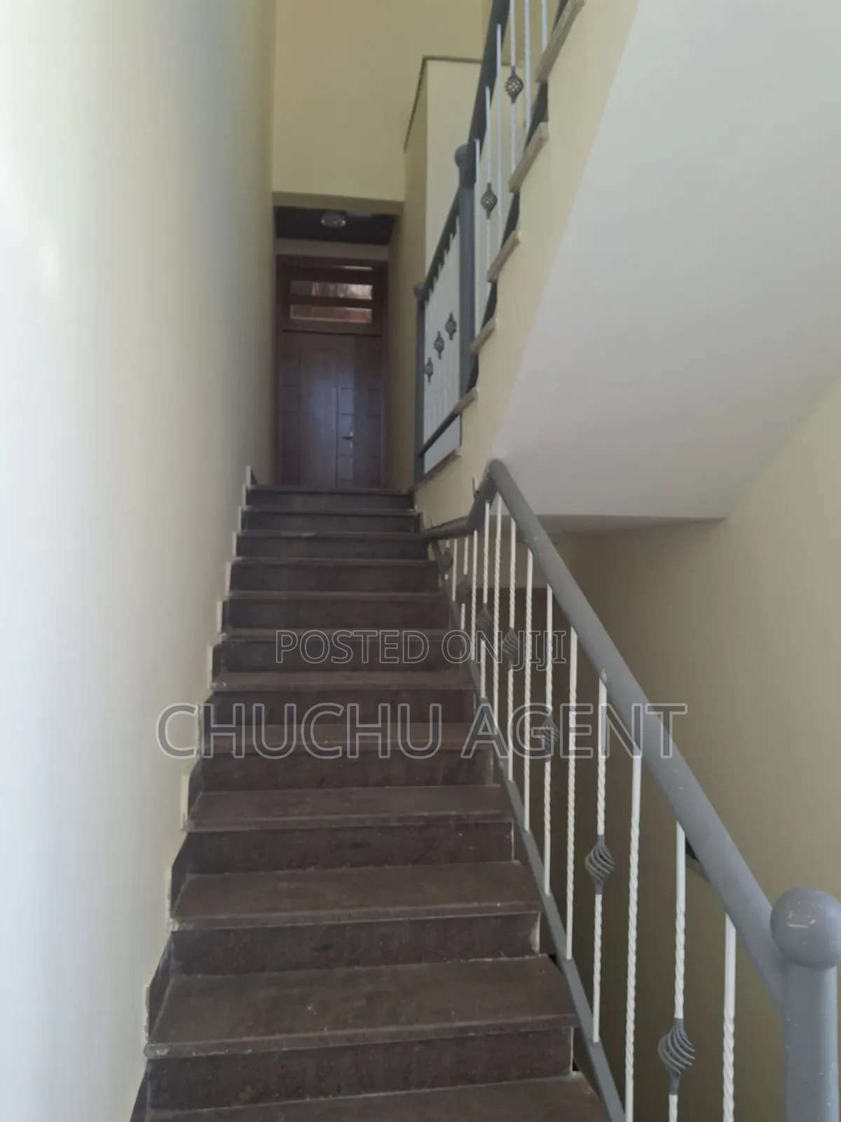 7bdrm House in Yeka for rent