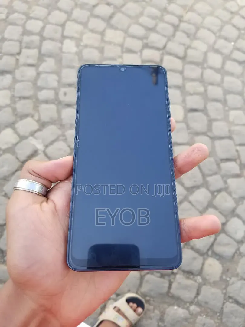 New Samsung Galaxy A06 64 GB Gray