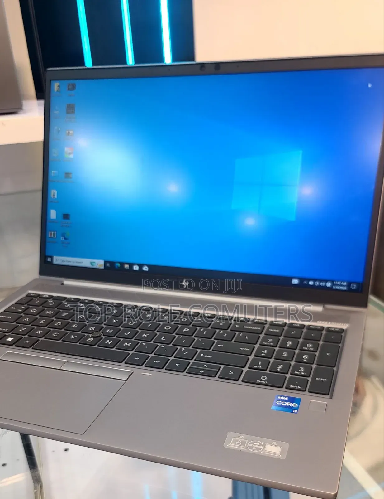 New Laptop HP ZBook Firefly G8 16GB Intel Core i7 SSD 512GB