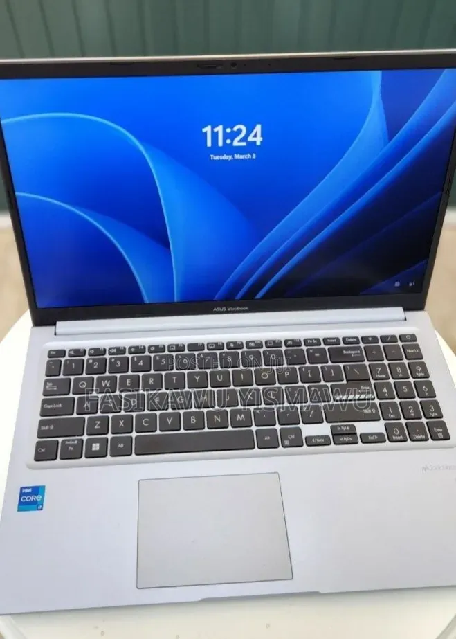 New Laptop Asus VivoBook 15 X510UQ 16GB Intel Core i7 SSD 512GB