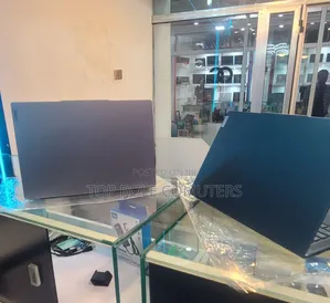 New Laptop Lenovo 16GB AMD Ryzen 7 SSD 512GB