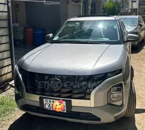 Hyundai Creta 2024 Silver