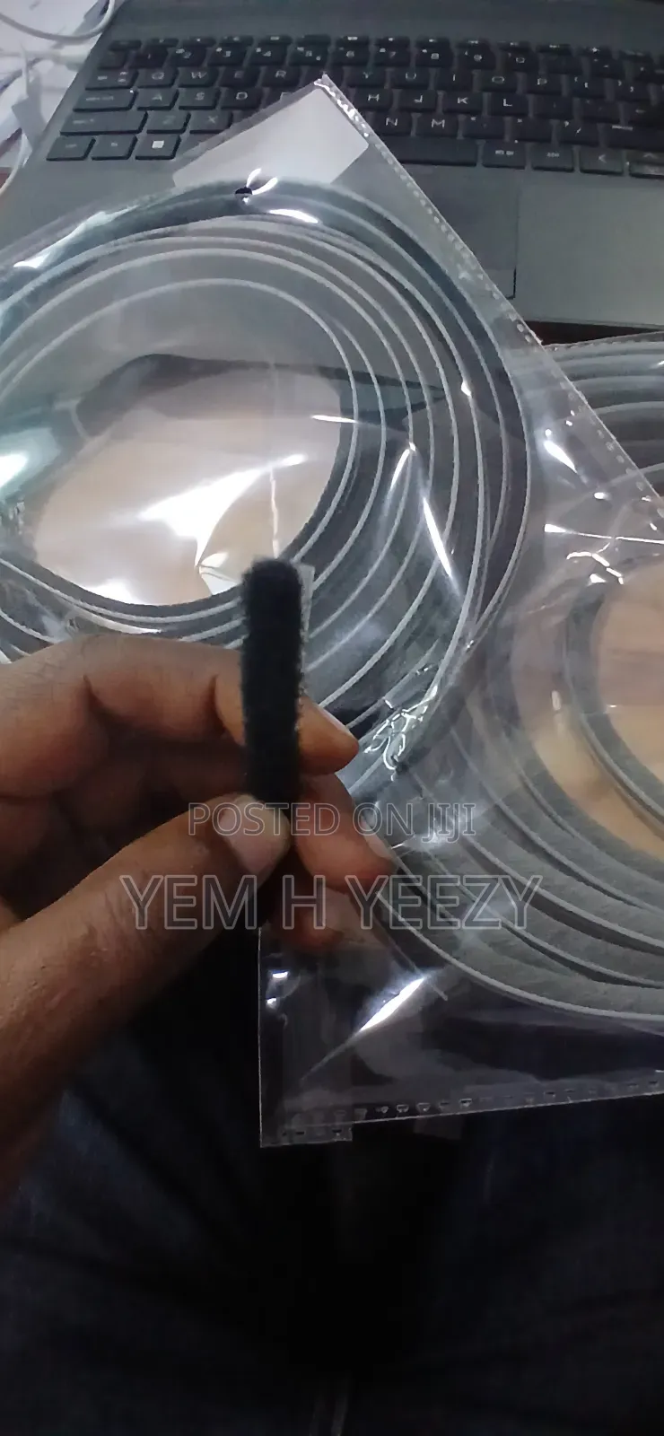 Aluminum Glass Brush