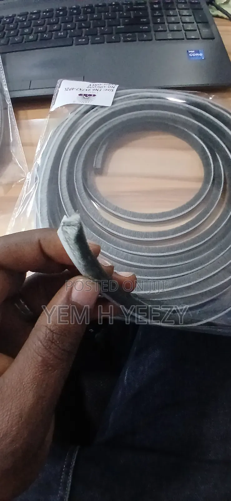 Aluminum Glass Brush