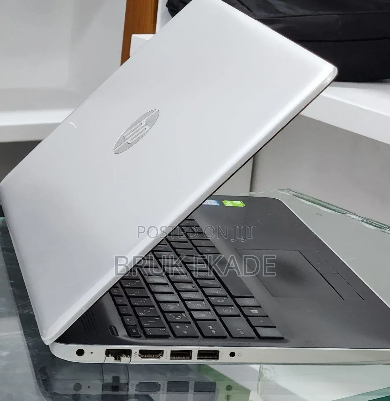 New Laptop HP Stream Notebook 8GB Intel Core i7 SSD 1T