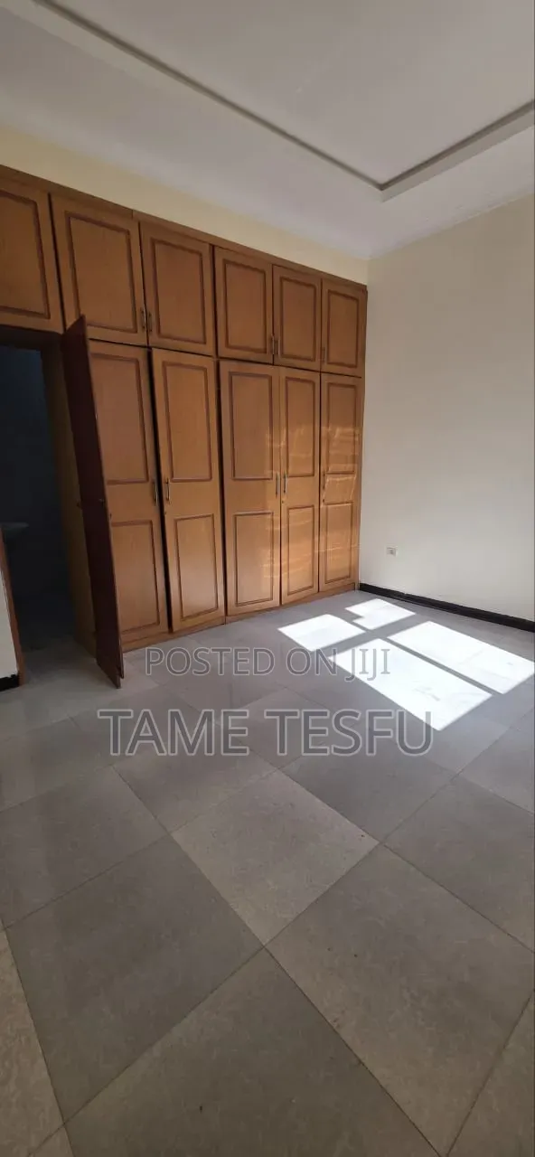 Furnished 8bdrm House in ሀያት, Bole for sale